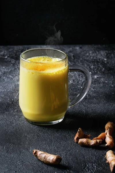 Latte susu emas kunyit — Stok Foto