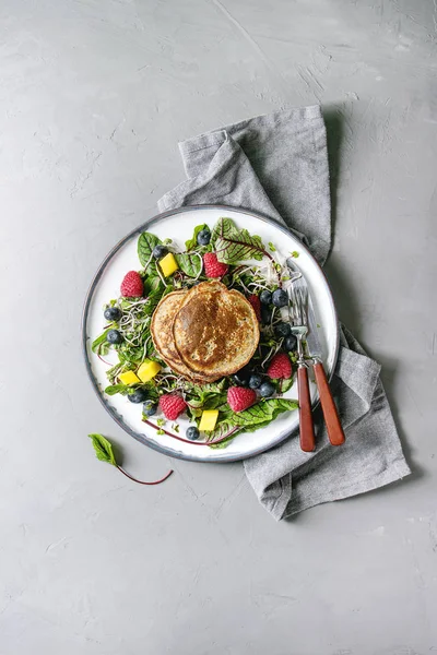 Vegan pannenkoeken met Groenen — Stockfoto