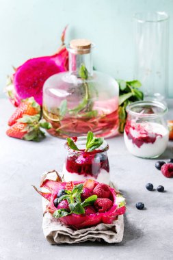 Dragon meyve salatası