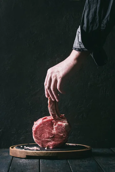 Bistecca di Tomahawk cruda — Foto Stock