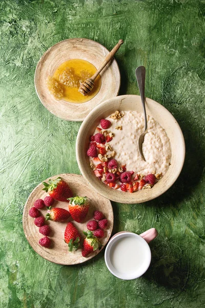 Pirinç porrige çilek ile