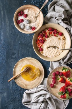 Pirinç porrige çilek ile