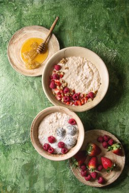 Pirinç porrige çilek ile