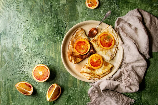 Pfannkuchen mit blutigen Orangen — Stockfoto