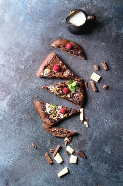 Tatlı çikolata pizza