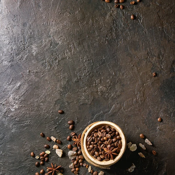 Variedad Granos Café Azúcar Morena Especias Tazones Madera Sobre Fondo — Foto de Stock