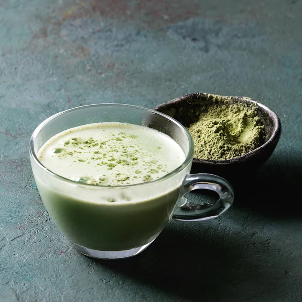 Copa de café con leche matcha — Foto de Stock