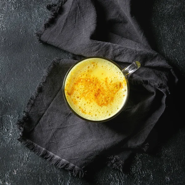 Latte macchiato dorato curcuma — Foto Stock