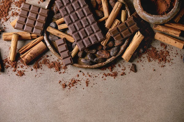 Chocolat noir au cacao — Photo
