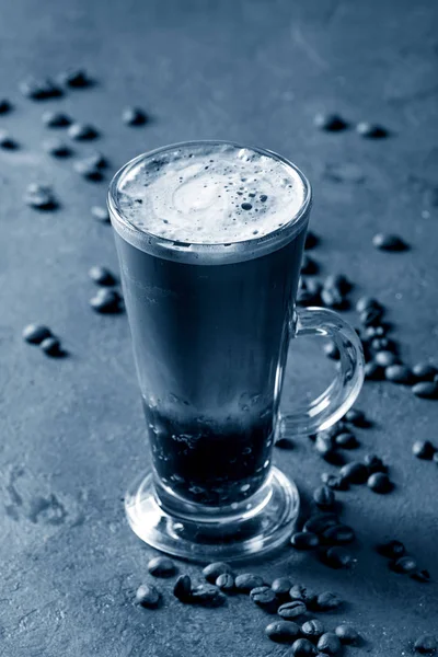 Caffè espresso con acqua frizzante — Foto Stock