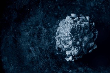 Organik lahana romanesco