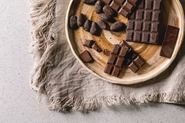 Dark chocolate with cocoa — Stock Photo, Image