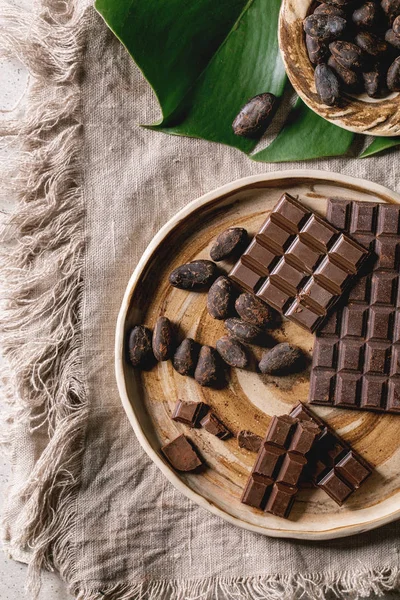 Dark chocolate with cocoa — Stock Photo, Image