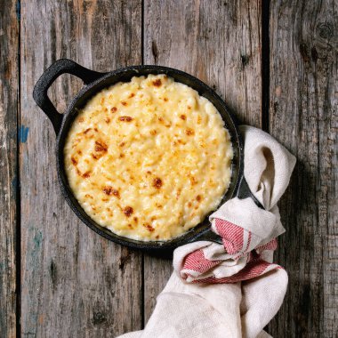 Amerikan çanak mac ve peynir