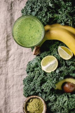 Yeşil smoothie maddeler