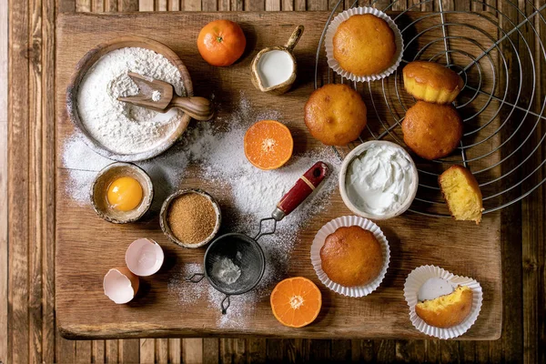 Citrus oranges muffins — 图库照片