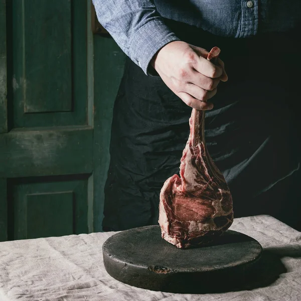 Bistecca di Tomahawk cruda — Foto Stock