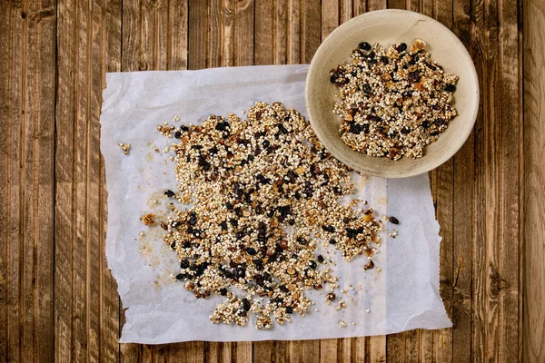 Granola Grão Milho Soprado Crocante Caseiro Com Frutas Secas Nozes — Fotografia de Stock