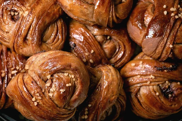 Закрыть Традиционную Шведскую Какао Бобу Kanelbulle Продукты Питания — стоковое фото