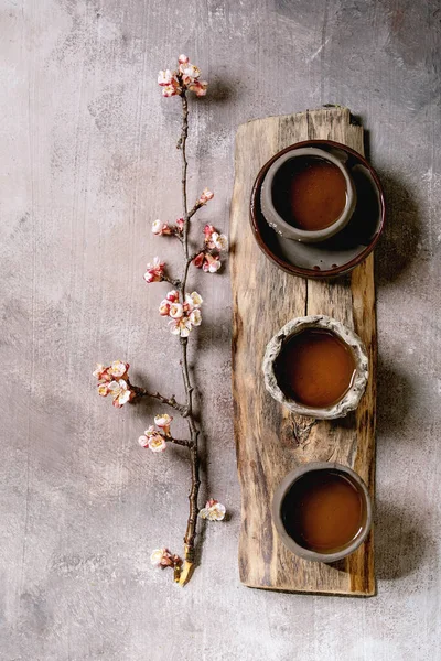 Tea Drinking Wabi Sabi Japanese Style Dark Clay Cups Wooden — Stock Photo, Image