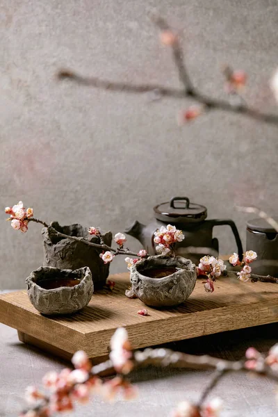 Çay Wabi Sabi Sabi Japon Tarzı Koyu Kil Bardaklar Kiraz — Stok fotoğraf