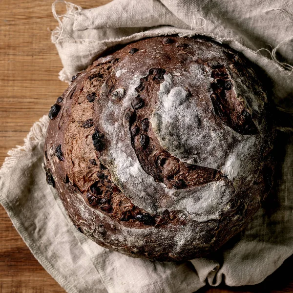 Intero Fresco Forno Artigianale Rotondo Fatto Casa Cioccolato Mirtilli Rossi — Foto Stock