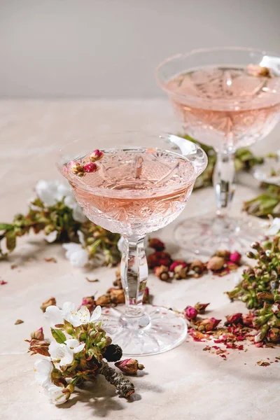 Crystal Glasses Pink Rose Champagne Cider Lemonade Dry Rose Buds — Stock Photo, Image