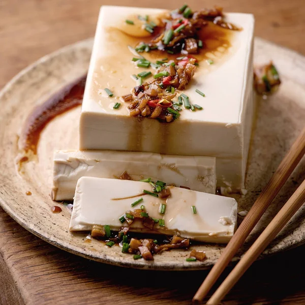 Selyem Tofu Japán Szója Sajt Egész Darab Chili Snidling Gyömbér — Stock Fotó