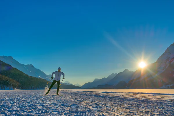 Langlaufen, schaatsen — Stockfoto