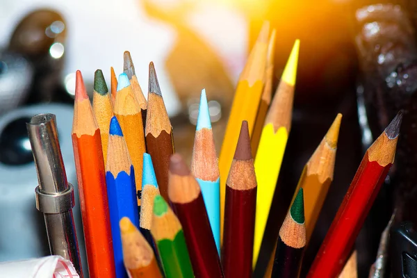 Lápices de dibujo coloridos — Foto de Stock
