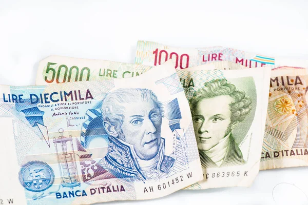Банкноты из Италии. Итальянская лира 10000, 5000, 2000, 1000 . — стоковое фото