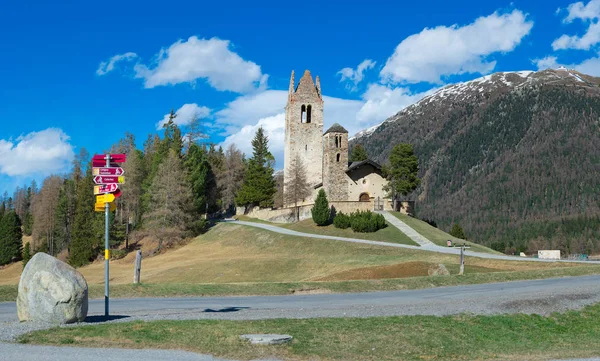 Εκκλησία του San Gian στο Celerina κοντά St Moritz στην Ελβετία — Φωτογραφία Αρχείου