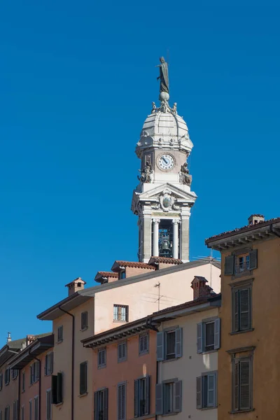 Glockenturm von S. alexander in bergamo lombadria italien — Stockfoto