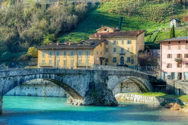 Le San Nicola ou vieux pont datant de 1430 à San Pellegri — Photo