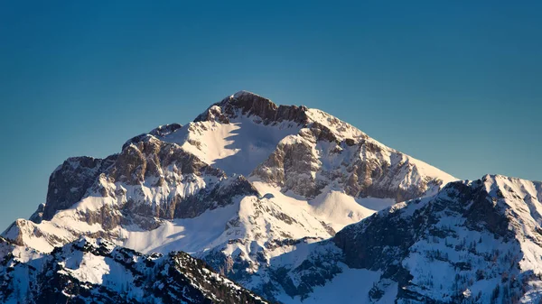 Monte Arera nos pré-Alpes Lombardos de Bérgamo — Fotografia de Stock