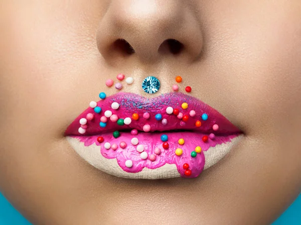 Labios con maquillaje de rosquilla dulce — Foto de Stock