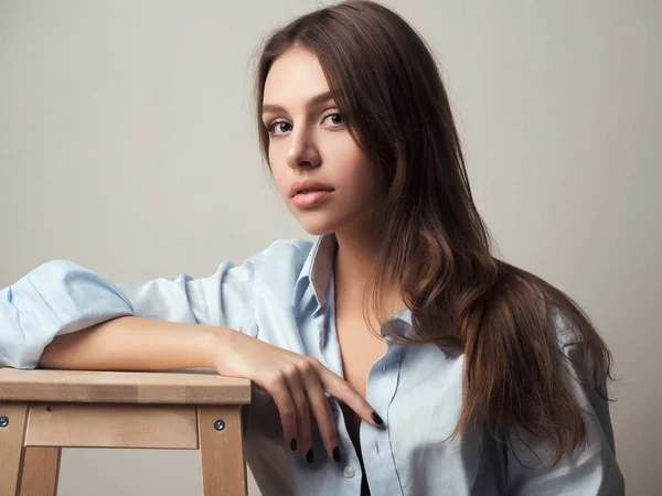 Retrato de mujer joven — Foto de Stock