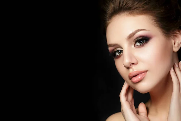 Portrait of young beautiful woman with evening make up — Stock Photo, Image