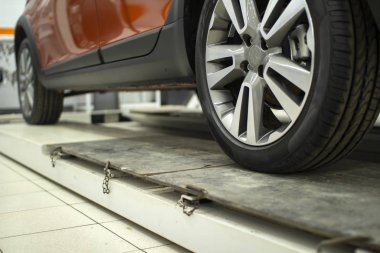 Cars in the service station. Maintenance of the car .