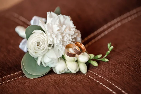 Mooi boeket bruiloft bloemen, boeket bloemen voor bruiloft ceremonie — Stockfoto