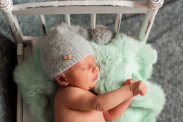 Criança Recém Nascida Sessão Fotos Recém Nascidos Menino Está Dormindo — Fotografia de Stock