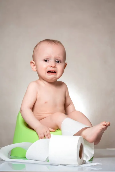 Sick Baby Constipation Colic Bloating Indigestion Heartburn Digestion Pain Diarrhea — Stock Photo, Image