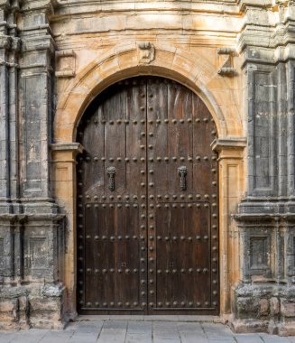 Eski Kilise Kapısı