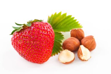 güzel lezzetli çilek Kuruyemiş ile