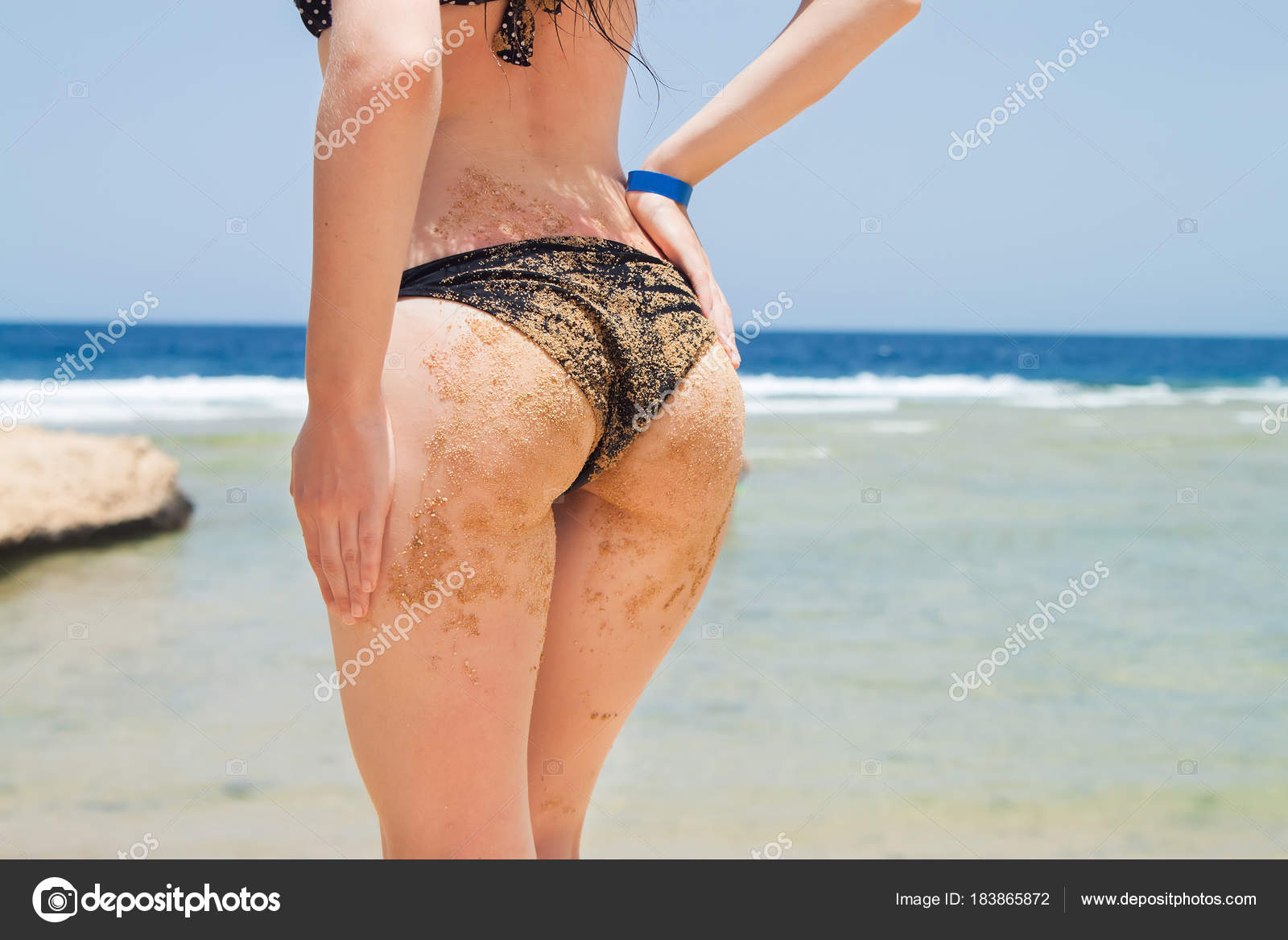 Oyoq kiyimlari, etiklar va poshnalarning porno suratlari