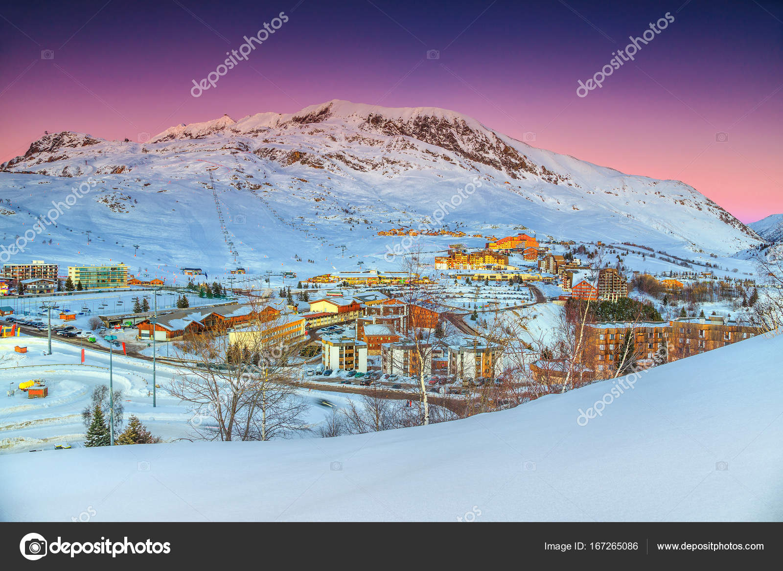 Merveilleux Paysage Coucher De Soleil Dhiver Station Ski En