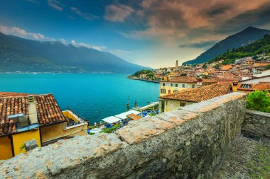Bir Limone sul Garda, Lombardy bölgesi, İtalya, Europe Panorama görünüm