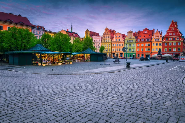 Flower Shops Paved Promenade Dawn City Center Wroclaw Silesia Poland — Stock Photo, Image