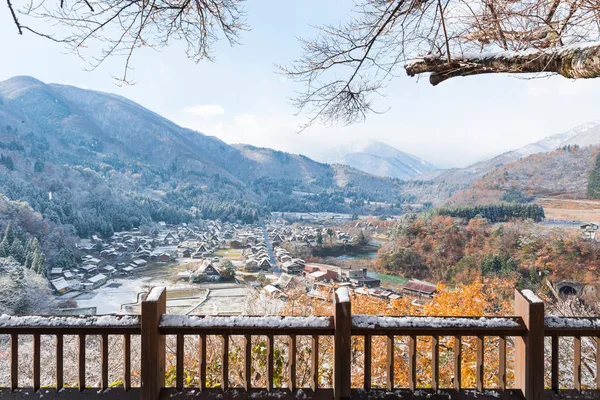 Hermoso paisaje de la aldea de Gassho-zukuri Shirakawago de la — Foto de Stock