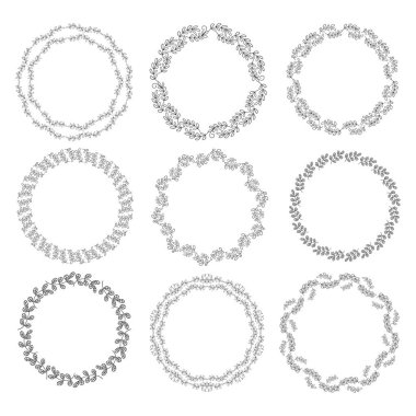 9 ayrı bitki çelengi. Beyaz arkaplanda vektör doğrusal el çizimi.